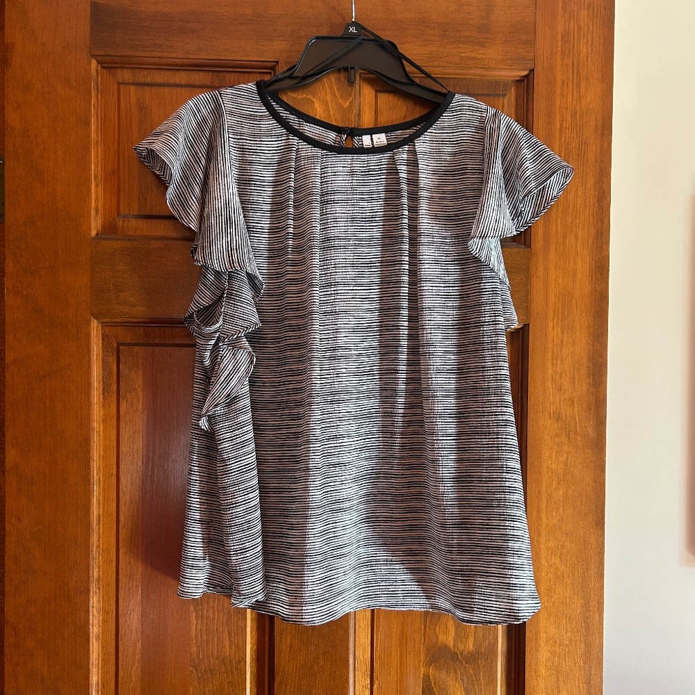 Women’s Elle blouse